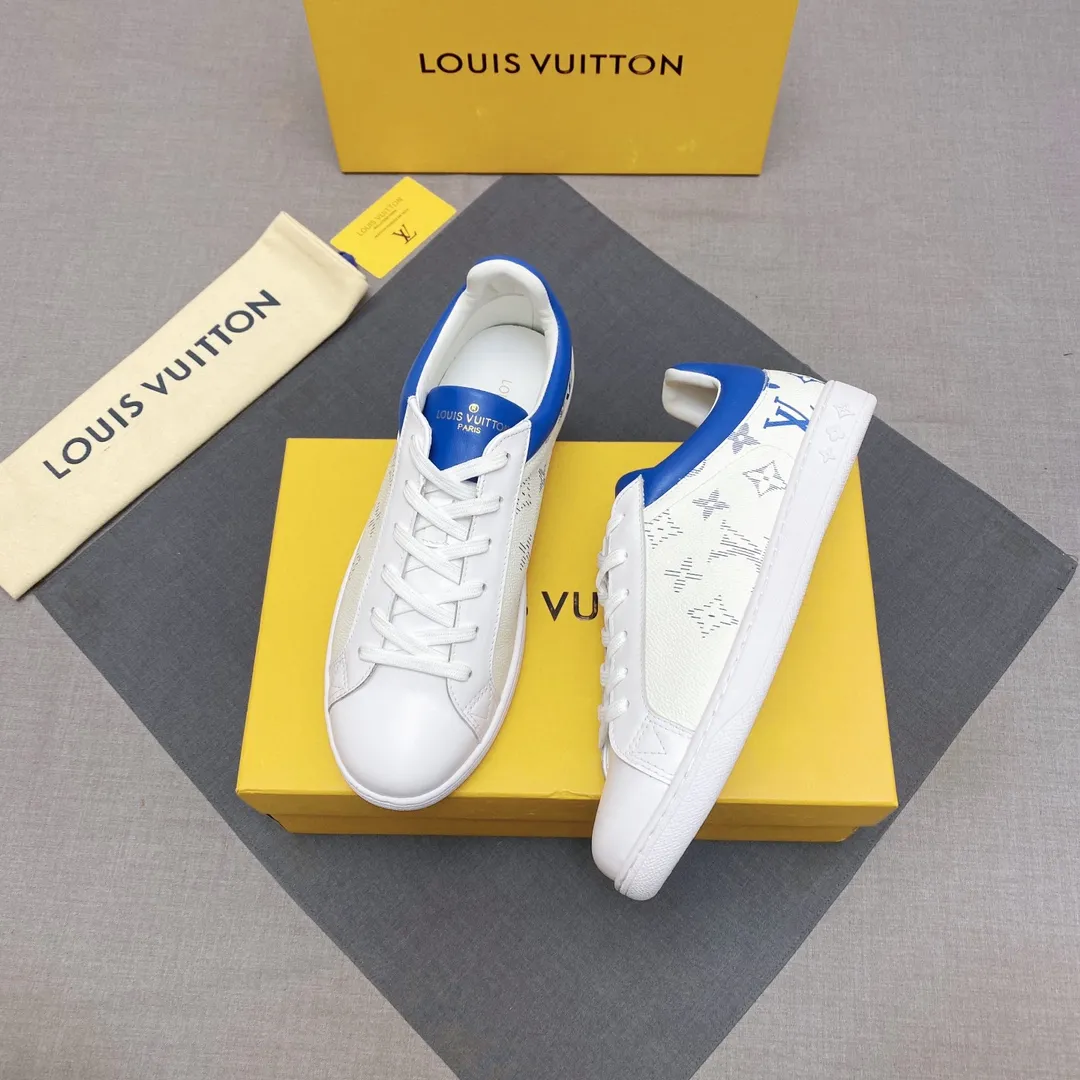 p360 🙏LV men's shoes official website has launched the latest 1:1 copy, synchronized with Hong Kong counters, and on the same catwalk; all "🍡🍡, the rubber outsole is non-slip and wear-resistant; the fabric is made of first-layer cowhide and 3D printing, sheepskin lining, comfortable to wear, attractive style, fine workmanship, with simple and neat shoe last JP, showing the boldness and toughness of men, multiple colors available Code numbers 38 to 44, 45 to 46 can be customized. No. 019